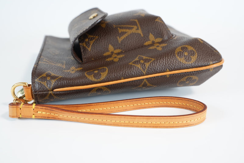 Louis Vuitton Monogram Partition Wristlet Used