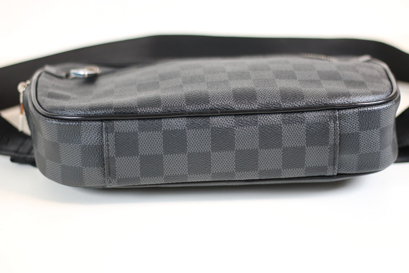 Louis Vuitton Damier Graphite Ambler Body Bag Used