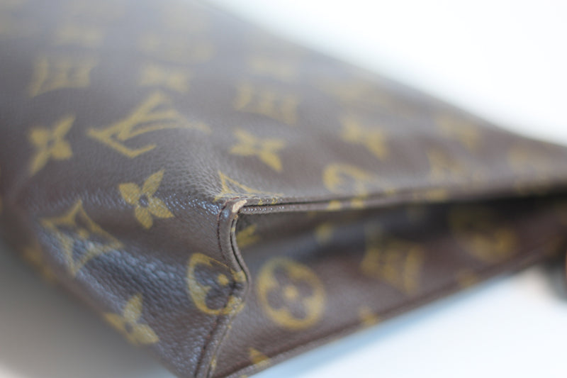 Louis Vuitton Monogram Toiletry Pouch 26