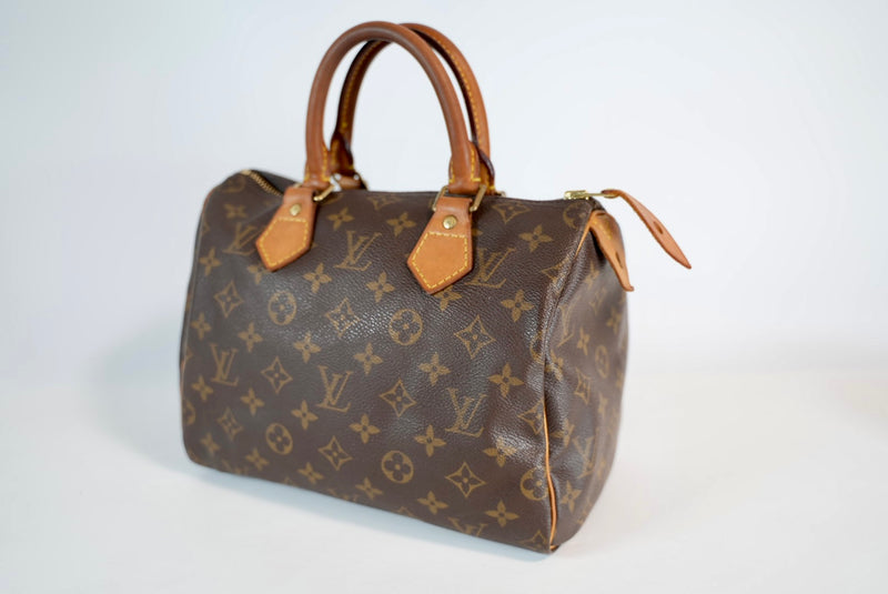 Louis Vuitton Monogram Speedy 25 Handbag Used