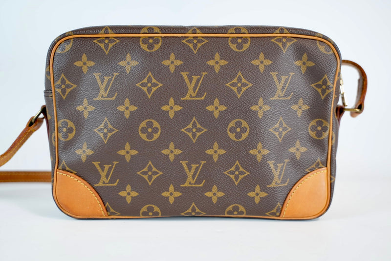 Louis Vuitton Monogram Trocadero 30 Crossbody Used