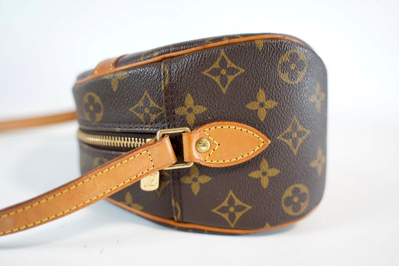 Louis Vuitton Monogram Blois Crossbody Bag Used