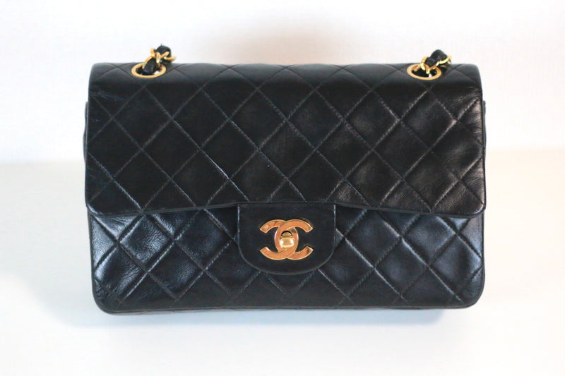 Vintage CHANEL Small Double Flap Matelasse Lambskin Chain Shoulder Bag Used