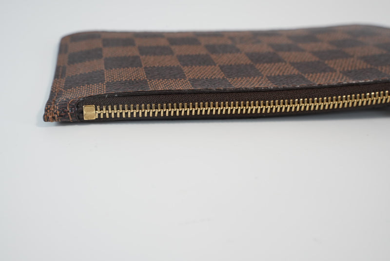 Damier Ebene Neverfull PM Pouch(Wristlet) Used