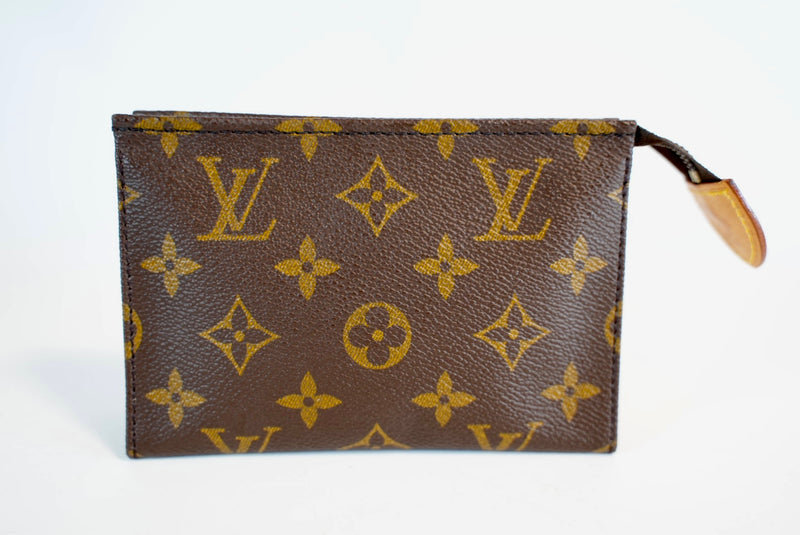 Louis Vuitton Monogram Toiletry Pouch 15 Used