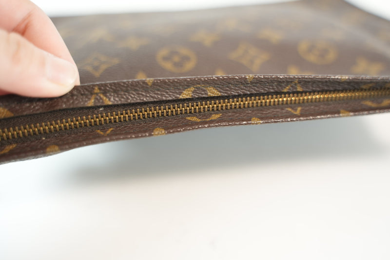 Louis Vuitton Monogram Toiletry 26 Used