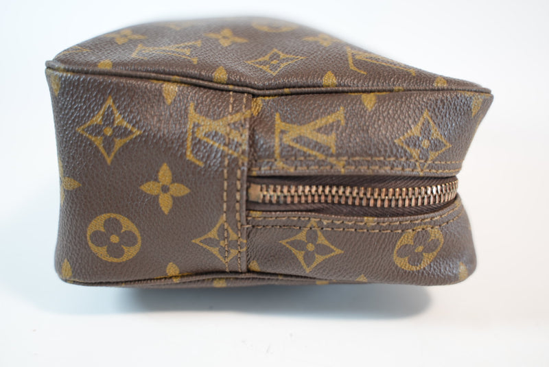Louis Vuitton Monogram Trousse Toilette 28 Used