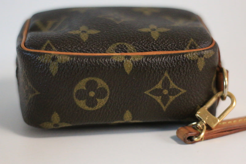 Louis Vuitton Monogram Trousse Wapity Wristlet Pouch Used