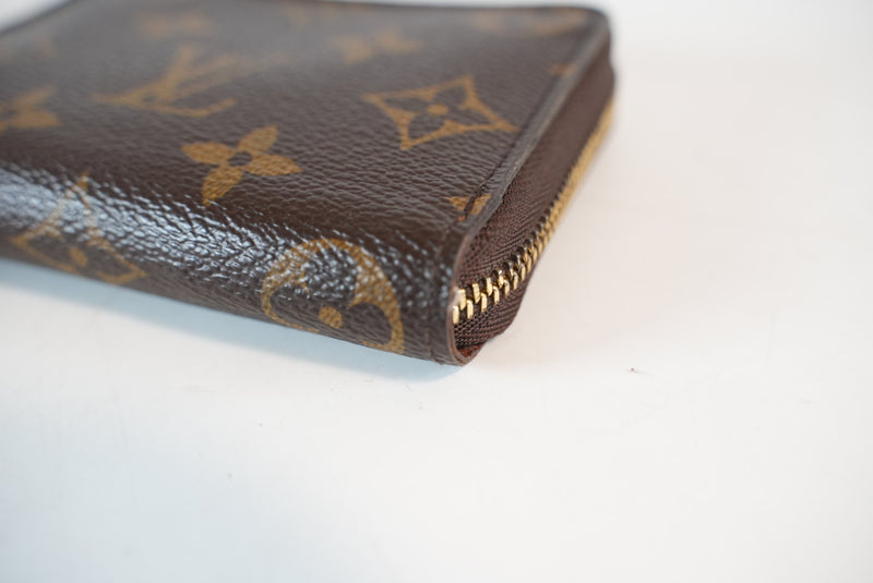 Louis Vuitton Monogram Compact Zippy Coin Purse Used
