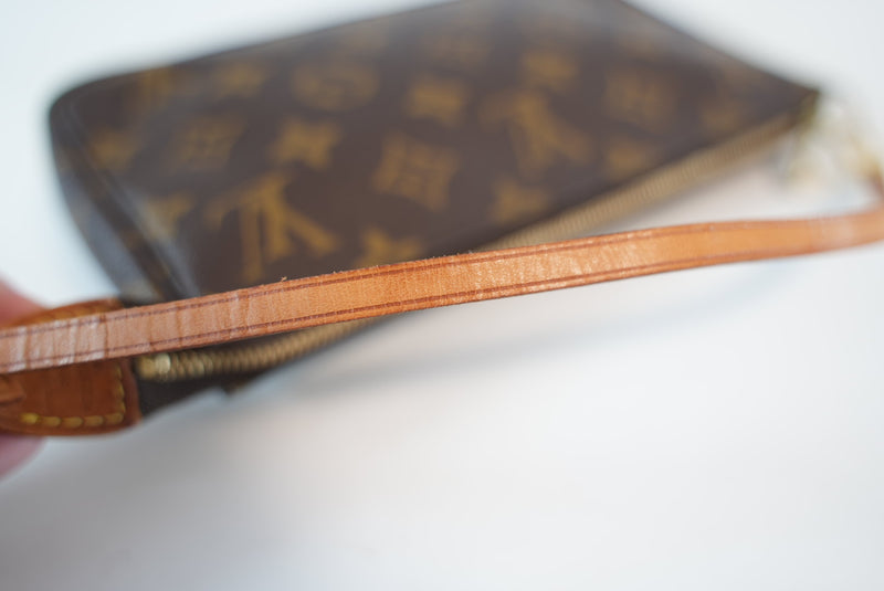 Louis Vuitton Monogram Pochette Accessories Used
