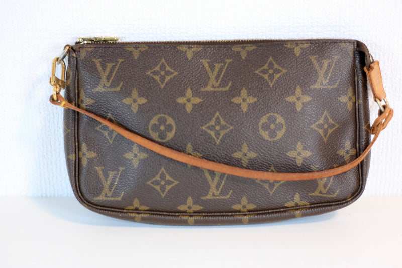 Louis Vuitton Monogram Pochette Accessories Used