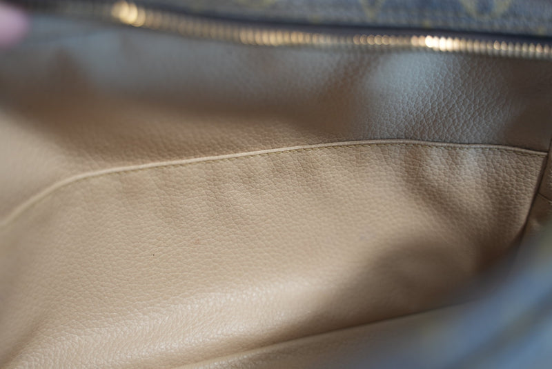 Louis Vuitton Monogram Trousse Toilette 28 Used