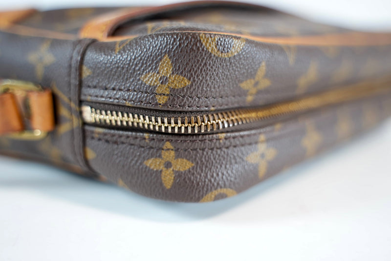 Louis Vuitton Monogram Trocadero 30 Crossbody Used