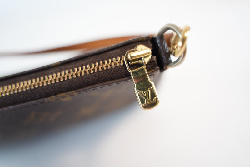 Louis Vuitton Monogram Pochette Accessories Used