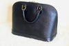 Epi Leather Noir Alma