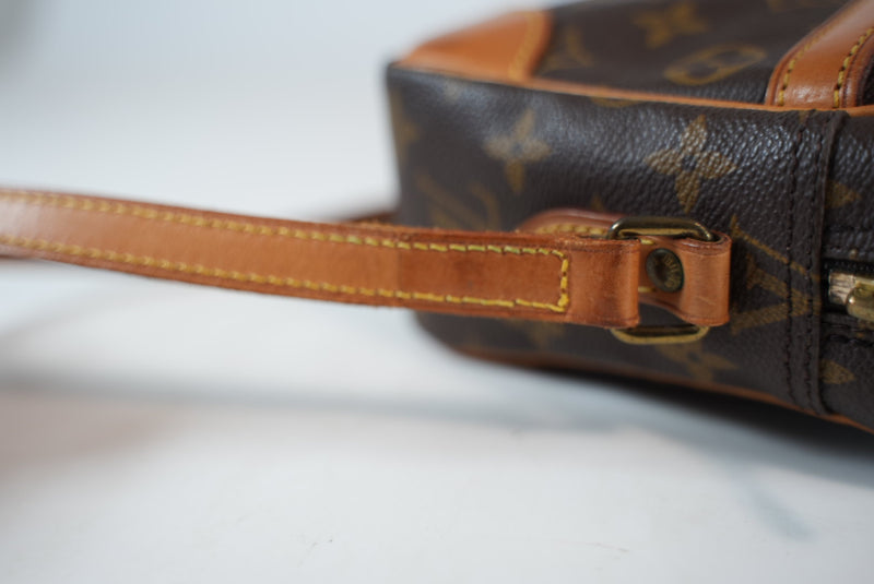 Louis Vuitton Monogram Trocadero 30 Crossbody Used