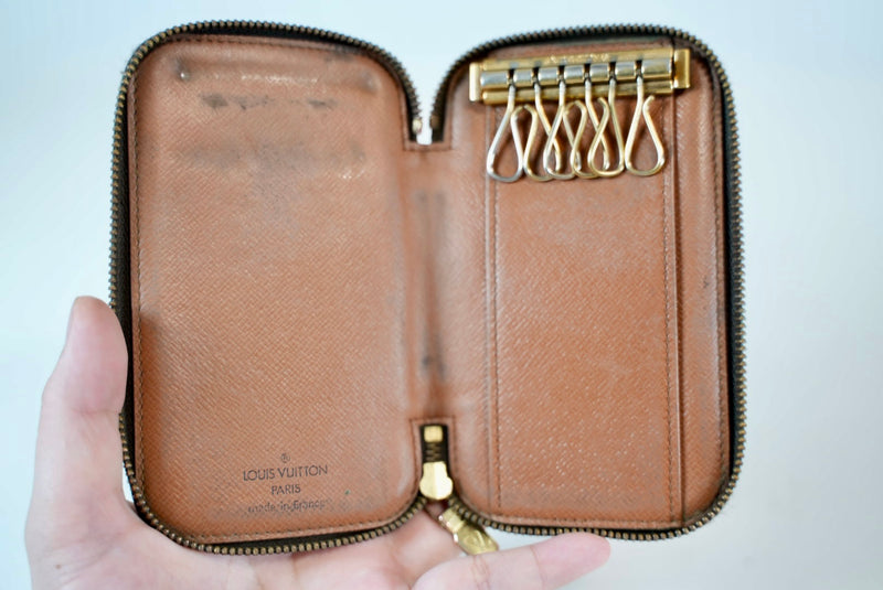 Louis Vuitton Monogram Zippy Pochette Cle Used