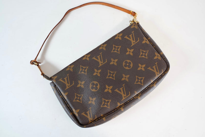 Louis Vuitton Monogram Pochette Accessories Used