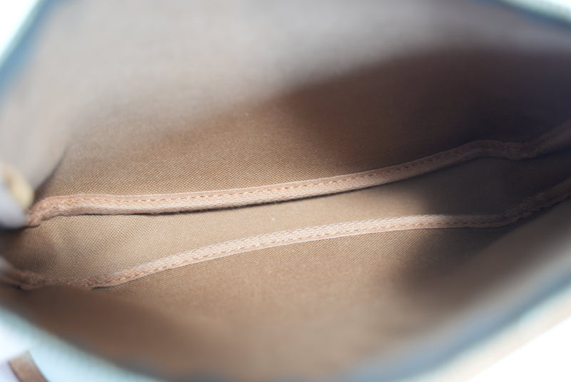 Louis Vuitton Monogram Pochette Accessories Used