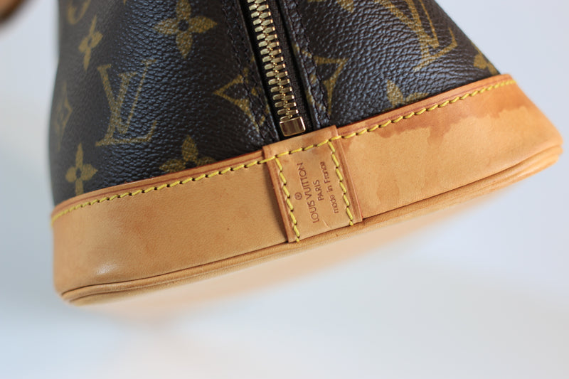 Louis Vuitton Monogram Alma PM Handbag Used