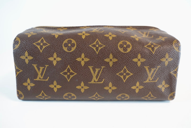 Louis Vuitton Monogram Trousse Patte Pression Cosmetic Pouch Used
