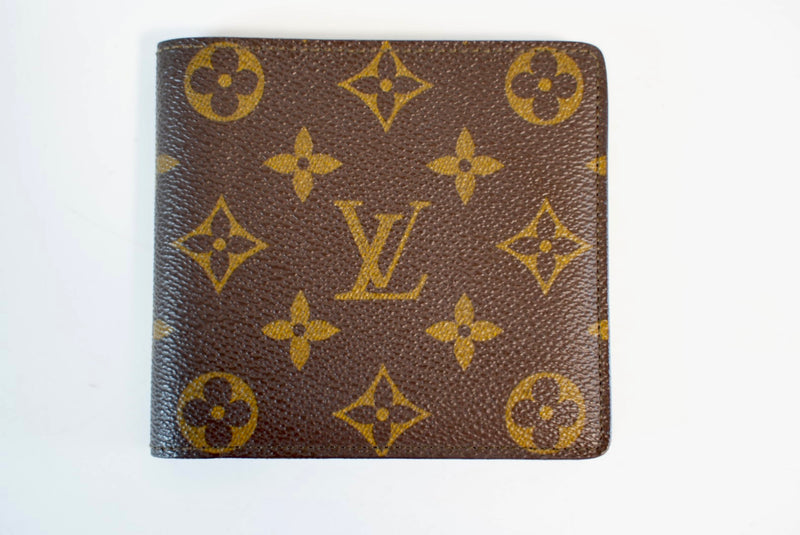 Louis Vuitton Monogram Bi-fold Wallet Used