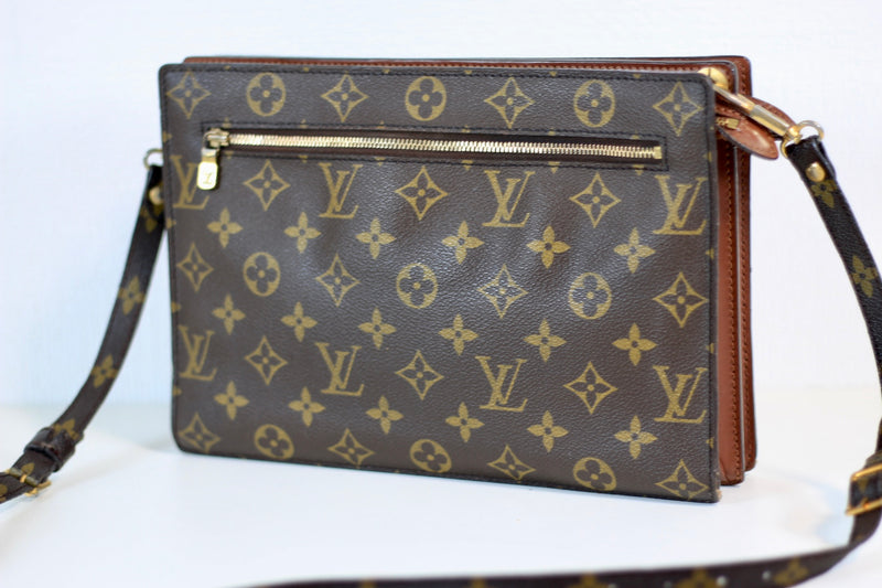 Louis Vuitton Monogram Sac Enghien Sling Bag Used