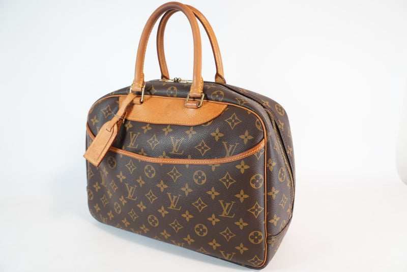 Louis Vuitton Monogram Deauville Handbag Used