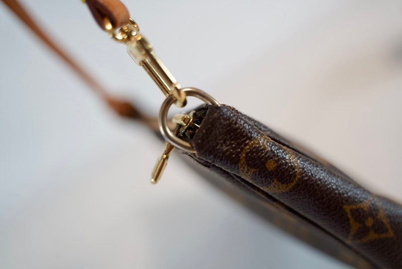 Louis Vuitton Monogram Pochette Accessories Used