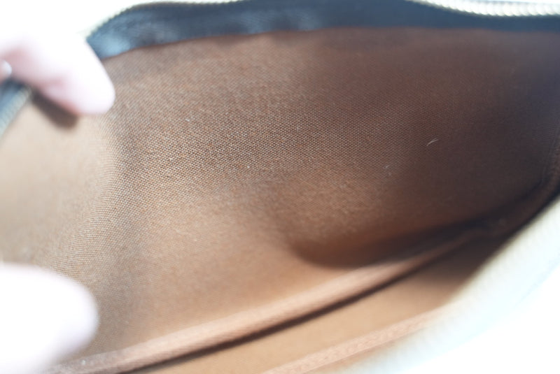 Louis Vuitton Monogram Pochette Accessories Used