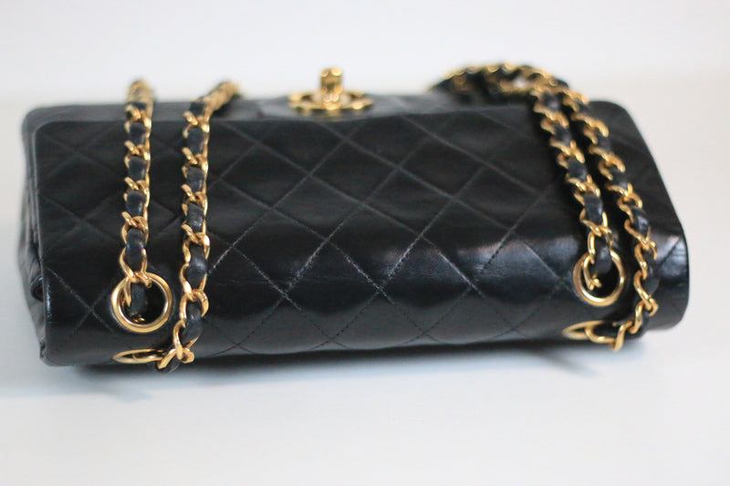 Vintage CHANEL Small Double Flap Matelasse Lambskin Chain Shoulder Bag Used