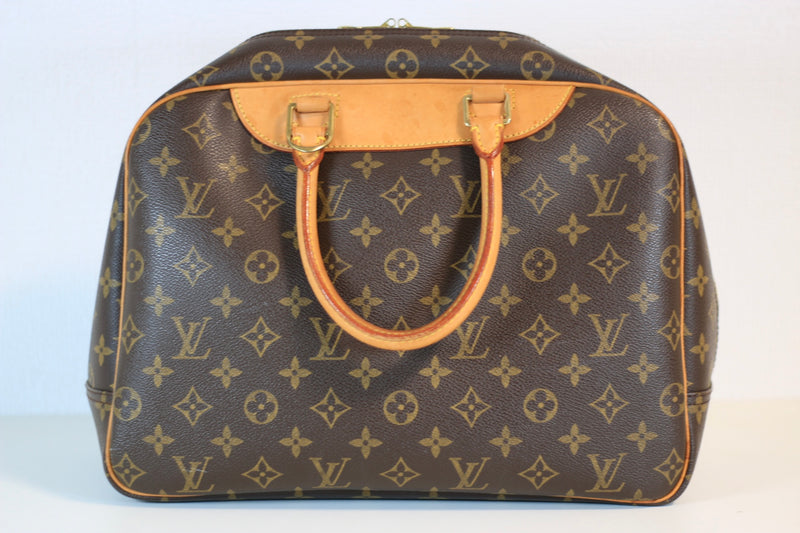 Louis Vuitton Monogram Deauville Handbag Used