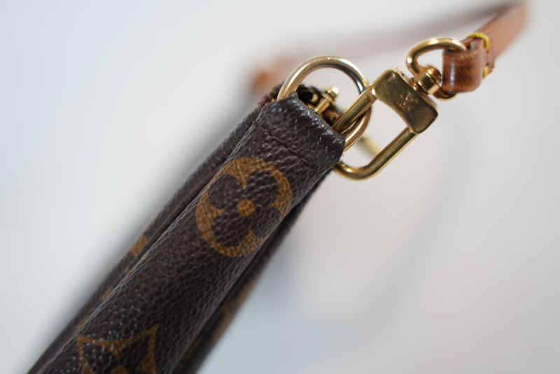 Louis Vuitton Monogram Pochette Accessories Used