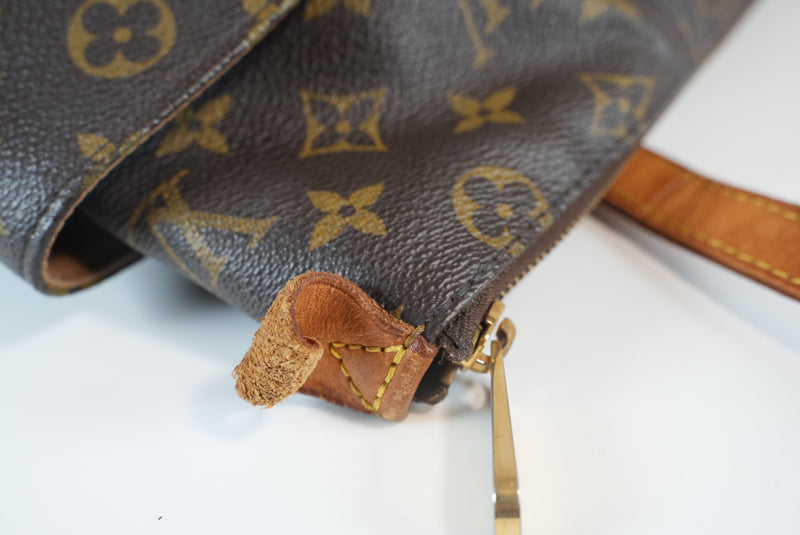 Louis Vuitton Monogram Totally PM Used