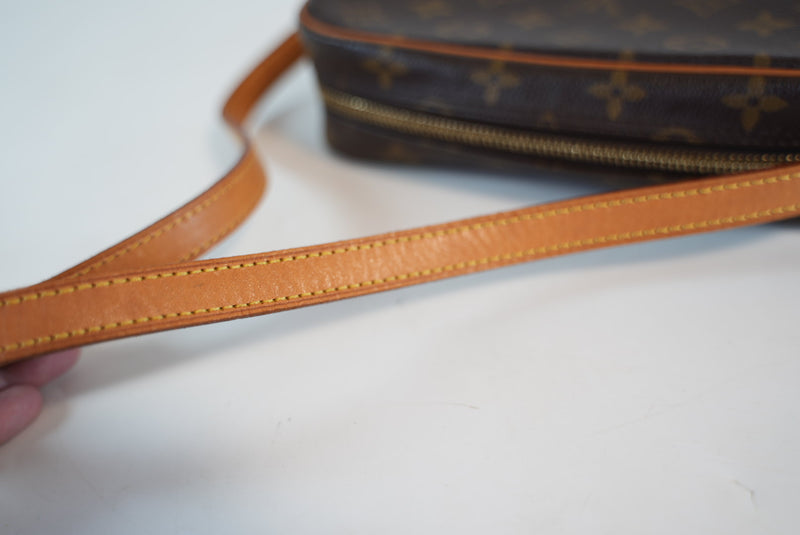 Louis Vuitton Monogram Pochette Cite Shoulder Bag Used