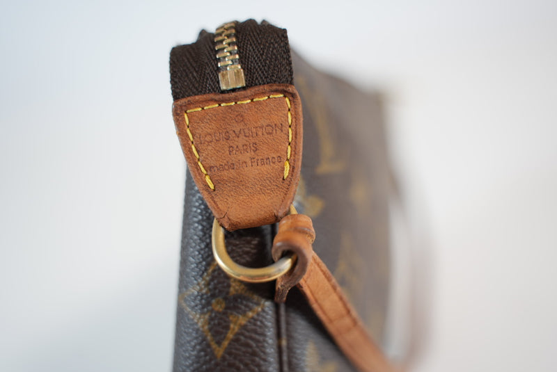 Louis Vuitton Monogram Pochette Accessories Used