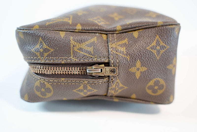 Louis Vuitton Monogram Trousse Toilette 28 Used