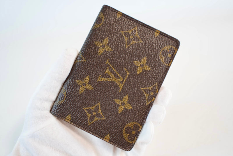 Louis Vuitton Monogram Pass/Card Case Used