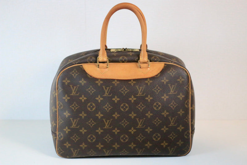 Louis Vuitton Monogram Deauville Handbag Used