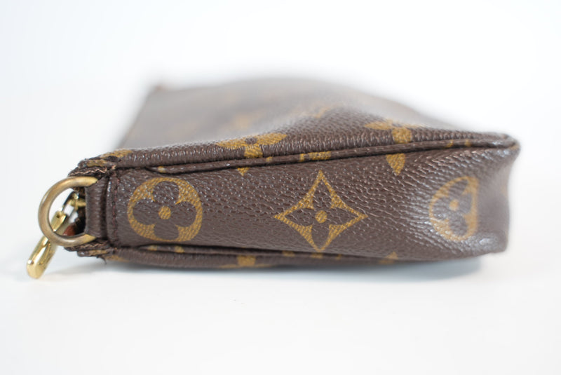 Louis Vuitton Monogram Pochette Accessories Used