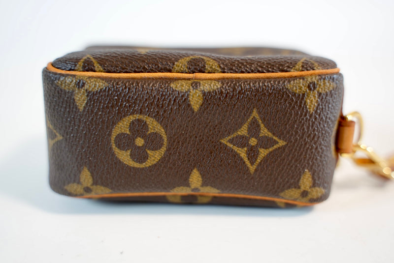Louis Vuitton Monogram Trousse Wapity Wristlet Used
