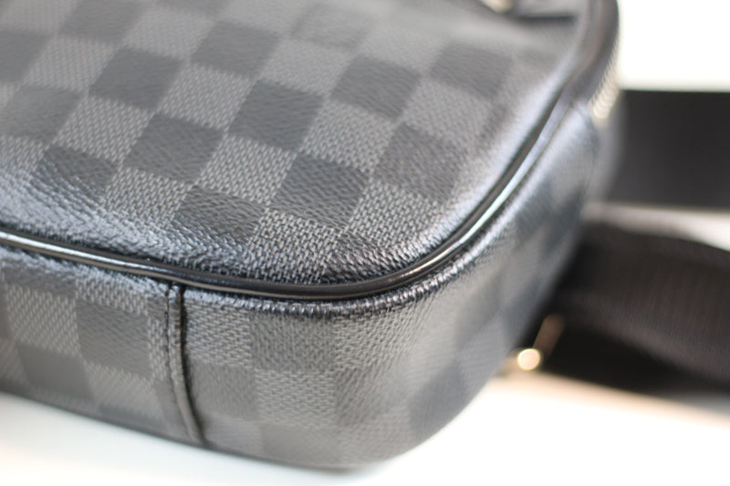 Louis Vuitton Damier Graphite Ambler Body Bag Used