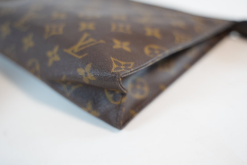 Louis Vuitton Monogram Toiletry Pouch 26 Used
