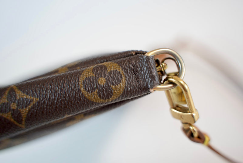 Louis Vuitton Monogram Pochette Accessories Used