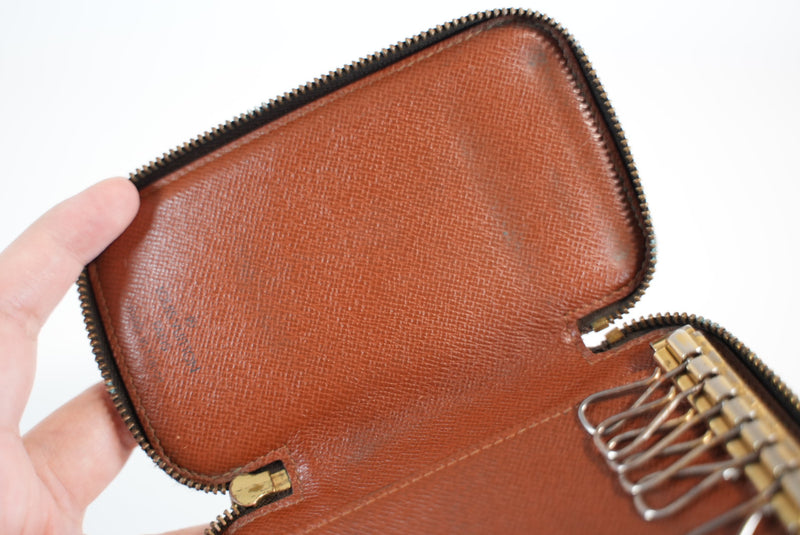 Louis Vuitton Monogram Zippy Pochette Cle Used