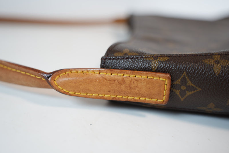 Louis Vuitton Monogram Looping GM Used