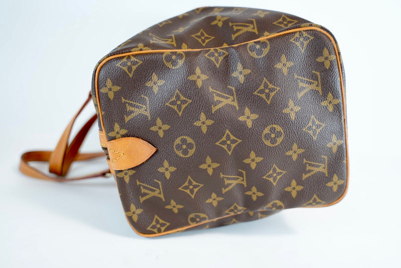 Louis Vuitton Monogram Sac Souple 35 Used