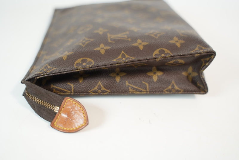 Louis Vuitton Monogram Toiletry 26 Used