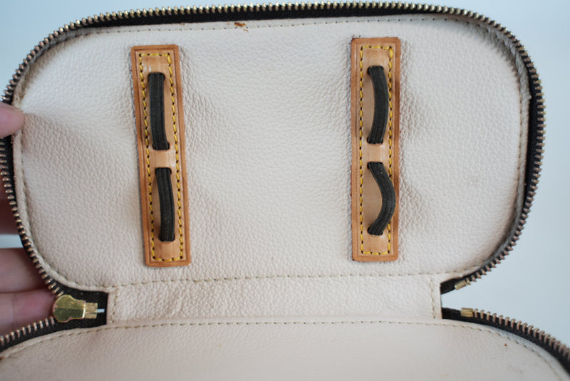 Louis Vuitton Trousse Brush PM Used