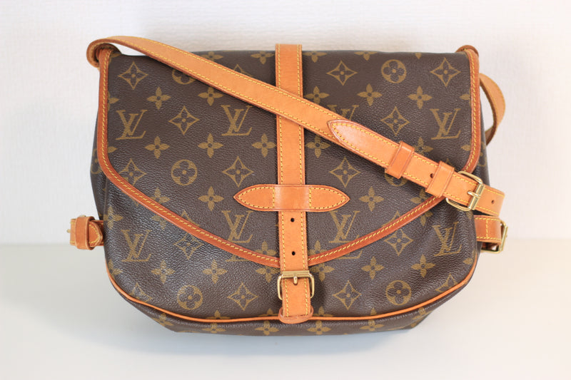 Louis Vuitton Monogram Saumur 30 Crossbody Bag Used